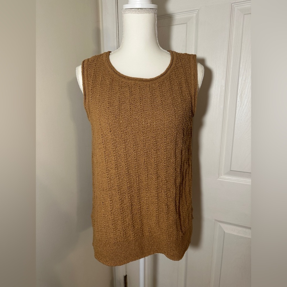 Sweater tank.